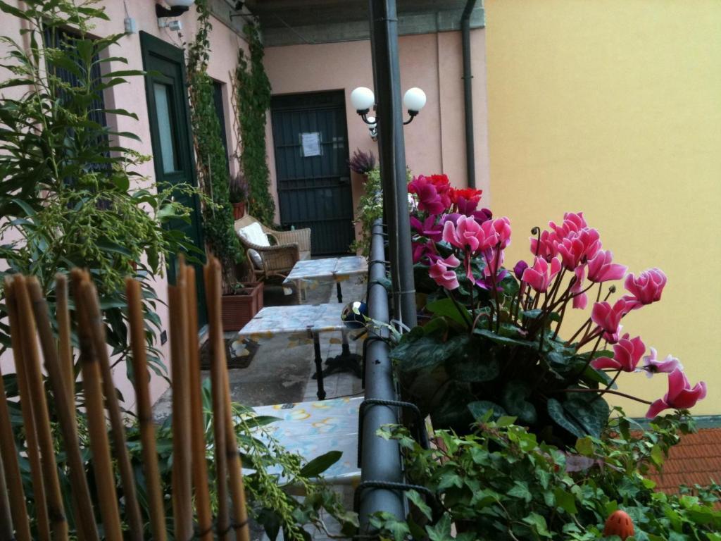 Ripa Del Naviglio B&B Milan Bagian luar foto